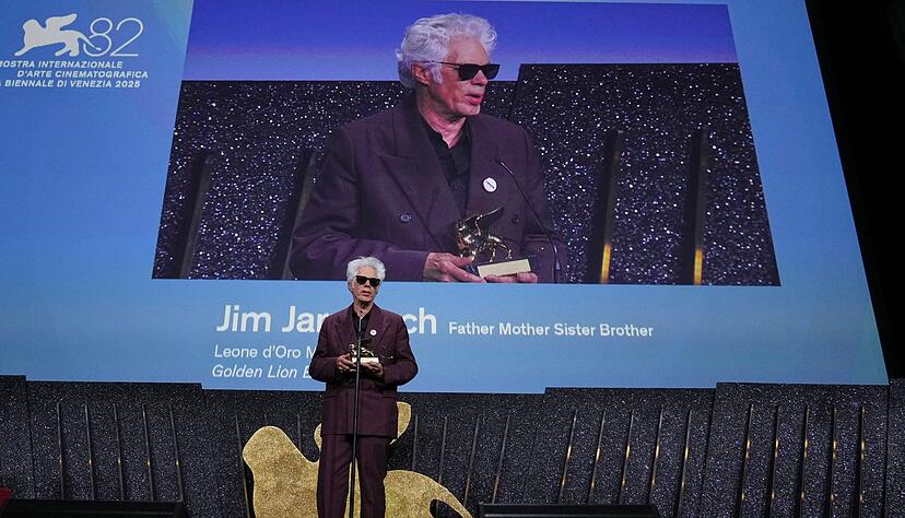 Jarmusch w&auml;hrend der Dankesrede.