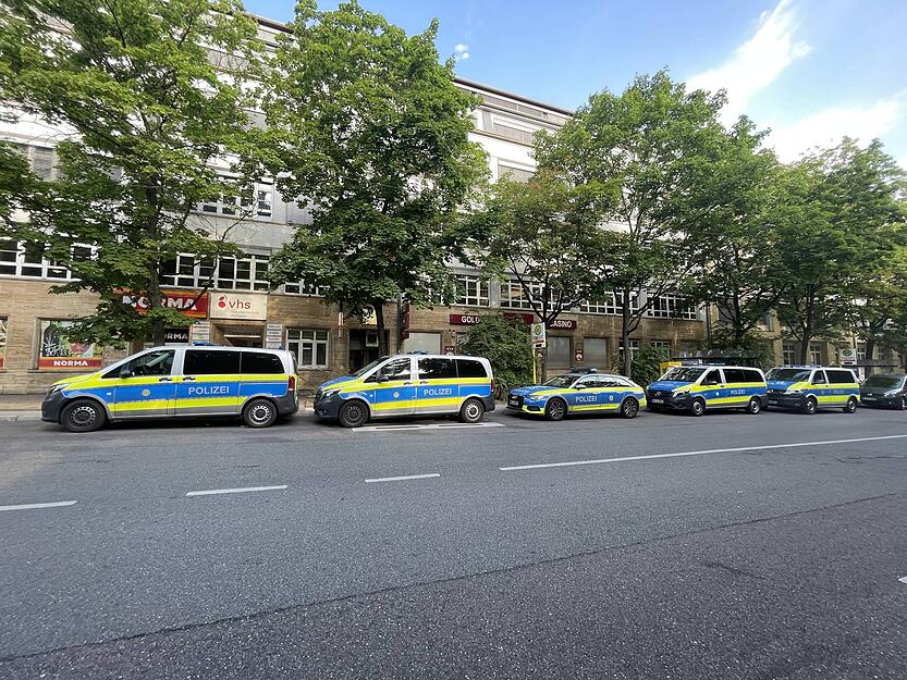Nach Polizeischüssen ist eine Person in Stuttgart tot.