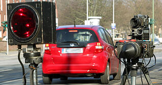 Überhöhte Geschwindigkeiten in Ortschaften sind eine Quelle für übermäßigen Verkehrslärm. In Oberstenfeld sieht der Gemeinderat weiter Handlungsbedarf, den er im neuesten Lärmaktionsplan formuliert hat.