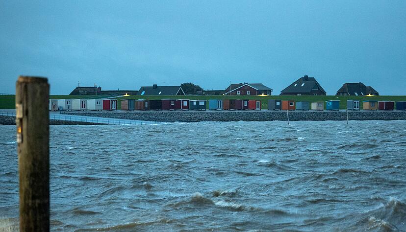 Eine Sturmflut wird an der deutschen Nordseeküste am Montag nicht erwartet.
