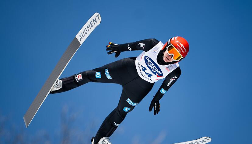 Selina Freitag wurde beim Skisprung-Weltcup in Hinzenbach beste Deutsche.