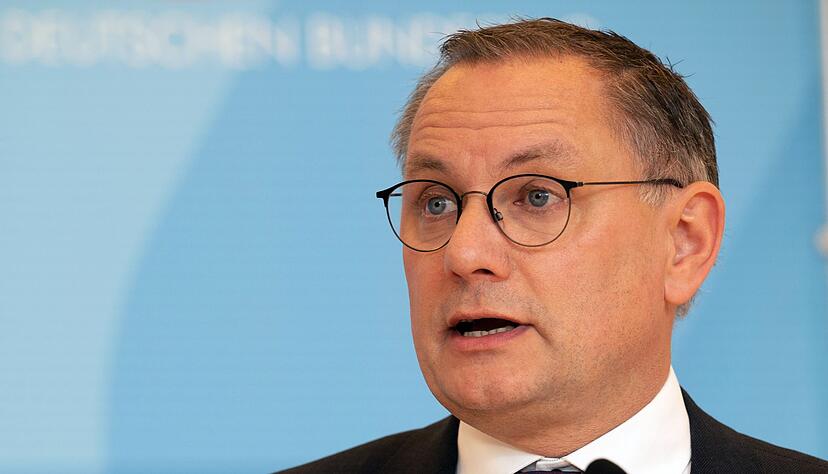 AfD-Chef Tino Chrupalla spricht von Spaltung. (Archivbild)
