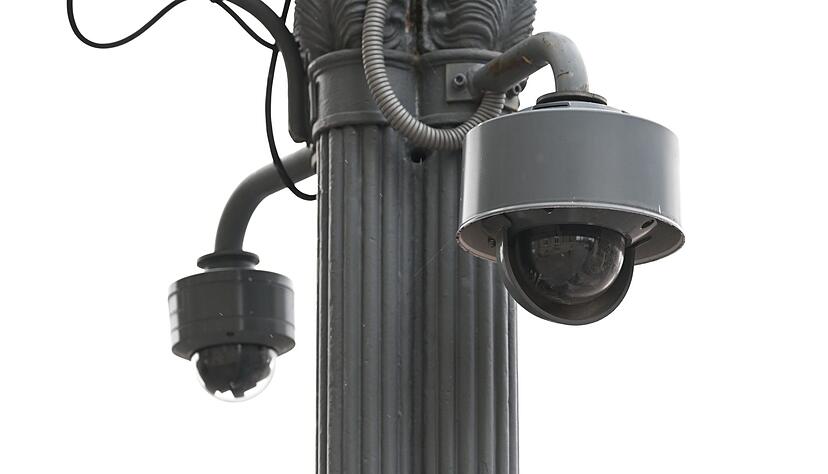 Besonders häufig ging es bei den Beschwerden und Pannen um Videoüberwachung. Besonders häufig ging es bei den Beschwerden und Pannen um Videoüberwachung.