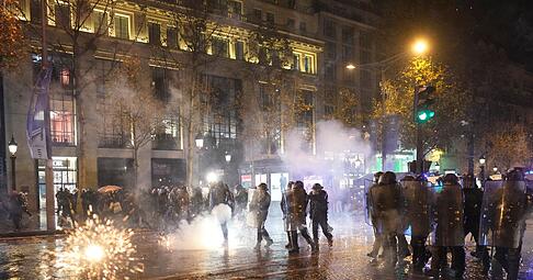Nach dem WM-Finale kam es in Paris zu Ausschreitungen.