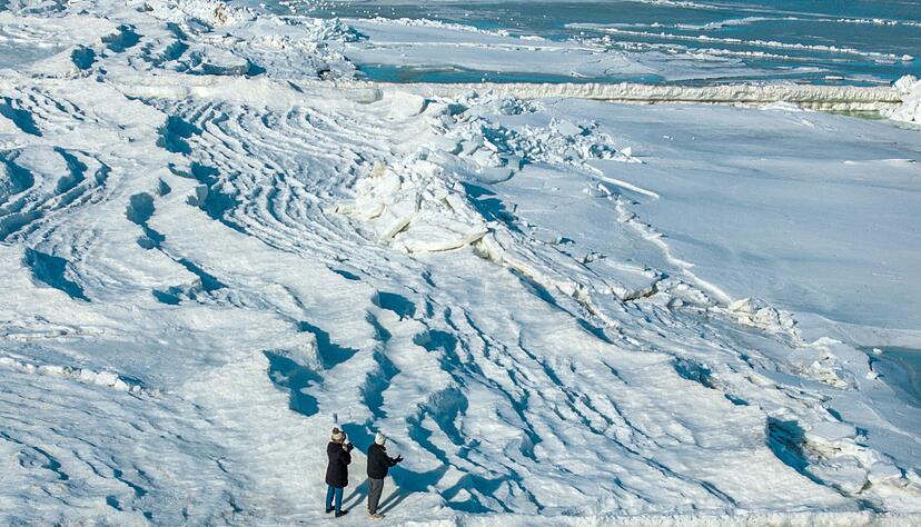 Frost und Schnee verwandelten den Ostseestrand von Usedom in eine Winterlandschaft.