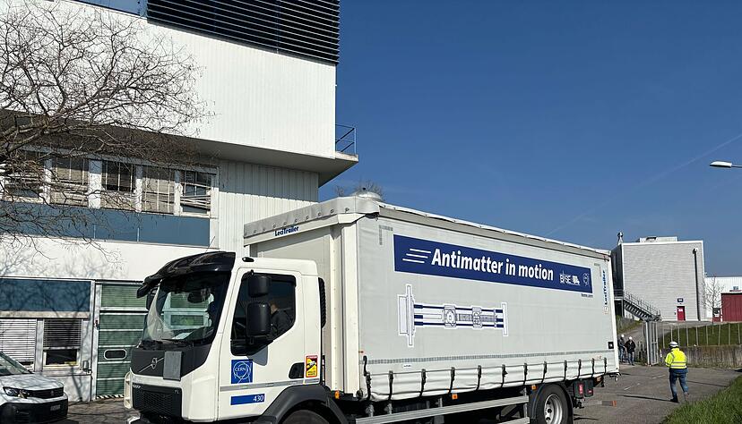 Der Lkw meistert seine Fahrt ohne Zwischenf&auml;lle.