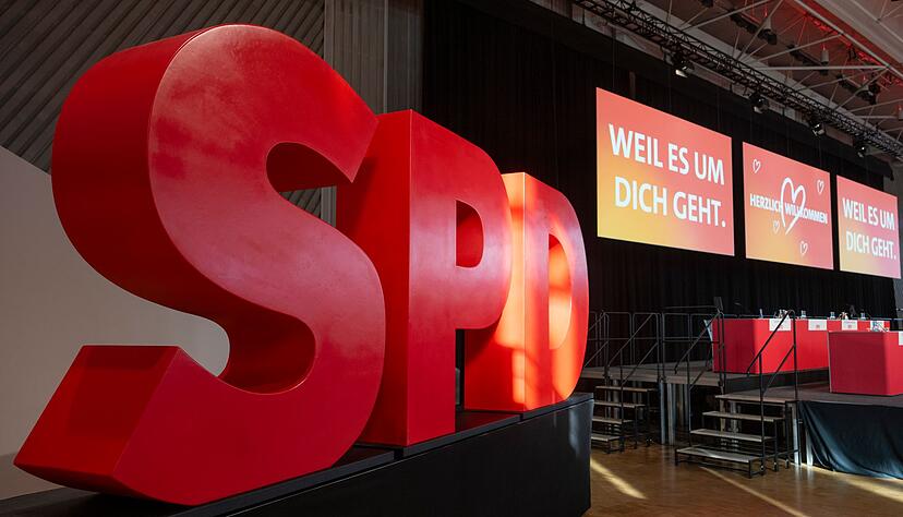 Im Rentenstreit hat der SPD-Bundesvorsitzende ein Machtwort für seine Partei gesprochen. Im Rentenstreit hat der SPD-Bundesvorsitzende ein Machtwort für seine Partei gesprochen.