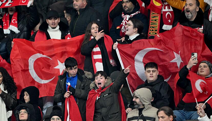Die Türkei kann sich bei der EM in Deutschland auf viel Unterstützung freuen.