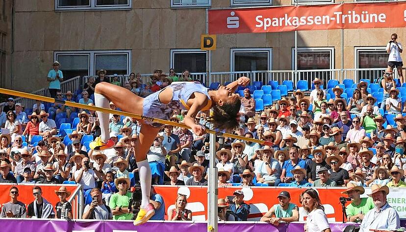 Die Profis schätzen die besondere Atmosphäre und verzichten sogar auf Geld. Die Profis schätzen die besondere Atmosphäre und verzichten sogar auf Geld.