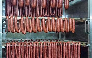 Ein Blick in die Räucherkammer. Ein Blick in die Räucherkammer.