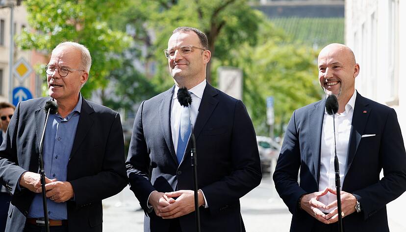 Nach einem ruckeligen Start wollten die Koalitionsfraktionen ein Signal der Geschlossenheit senden. Nach einem ruckeligen Start wollten die Koalitionsfraktionen ein Signal der Geschlossenheit senden.