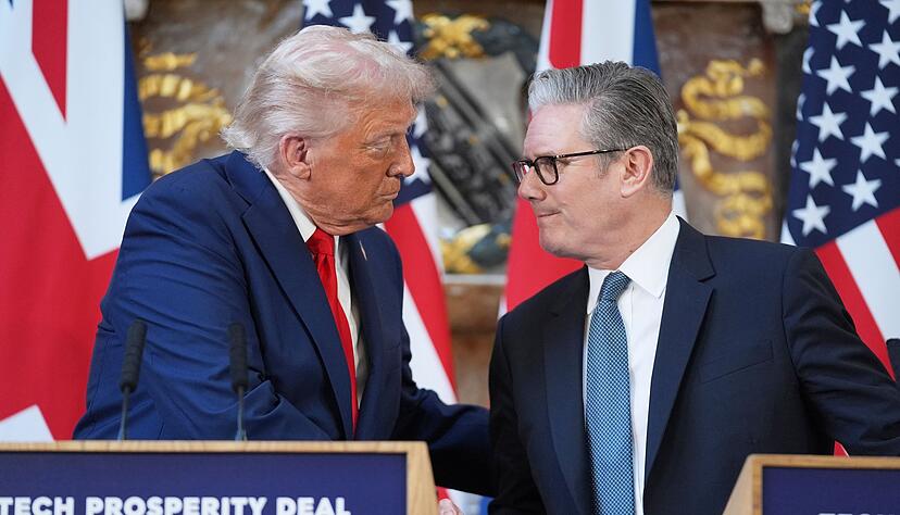 Keine Freunde mehr: Donald Trump (l.) und Keir Starmer. (Archivbild)