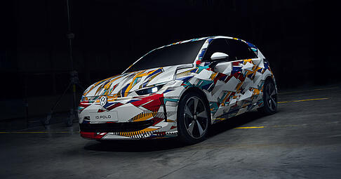 Der vollelektrische ID.Polo von VW ist zur IAA noch im Tarnkleid zu sehen. 2026 kommt der Kleinwagen auf den Markt. Der vollelektrische ID.Polo von VW ist zur IAA noch im Tarnkleid zu sehen. 2026 kommt der Kleinwagen auf den Markt.