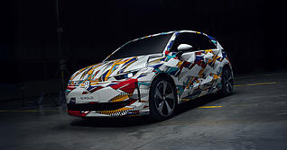 Der vollelektrische ID.Polo von VW ist zur IAA noch im Tarnkleid zu sehen. 2026 kommt der Kleinwagen auf den Markt. Der vollelektrische ID.Polo von VW ist zur IAA noch im Tarnkleid zu sehen. 2026 kommt der Kleinwagen auf den Markt.