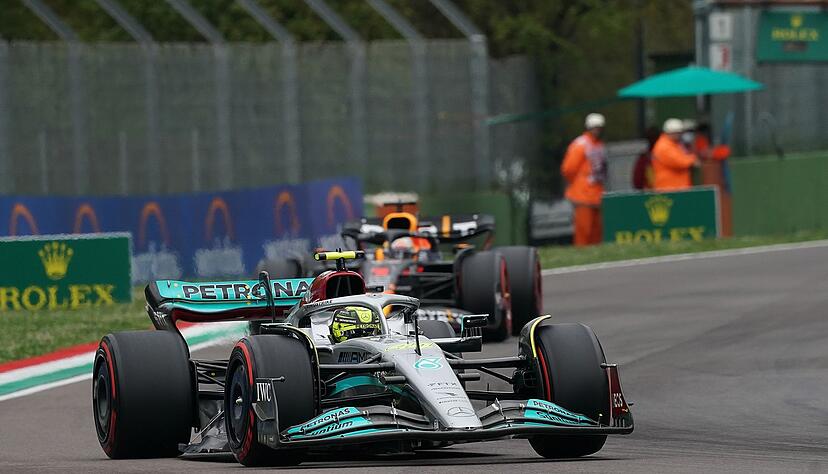 Verpasste auch in Imola die Top Ten in der Qualifikation: Lewis Hamilton.