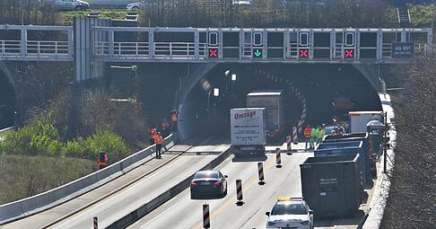 Eine Spur des Tunnels war bereits vor gut einem Monat wieder ge&ouml;ffnet worden. (Archivbild)