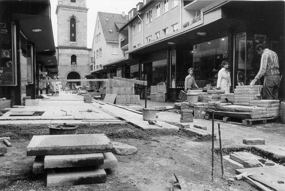 Auf knapp &uuml;ber 200 000 Mark belaufen sich die Baukosten f&uuml;r Leitungserneuerungen und Plattenverlegungen in der Gustav-Binder-Stra&szlig;e.