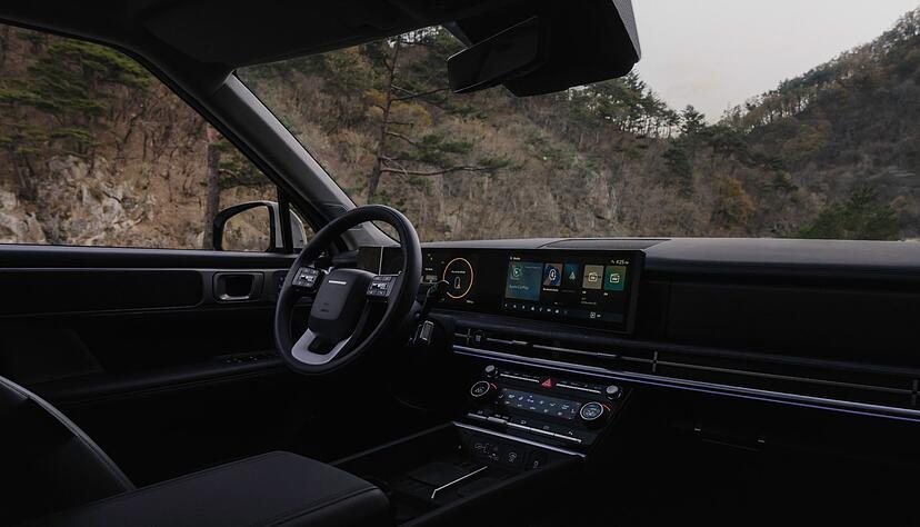 Modern und aufgeräumt gestaltet: Das Cockpit im neuen Hyundai Santa Fe.