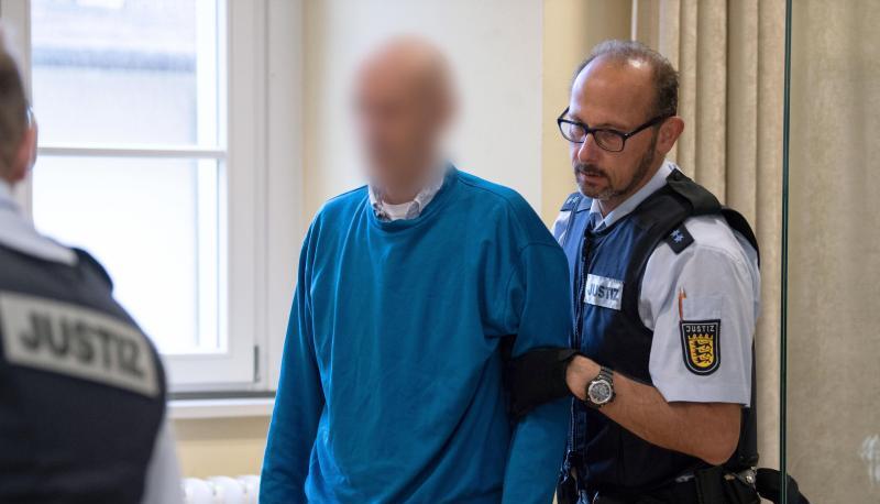 Der angeklagte Supermarkt-Erpresser ist zu einer langen Haftstrafe verurteilt worden.