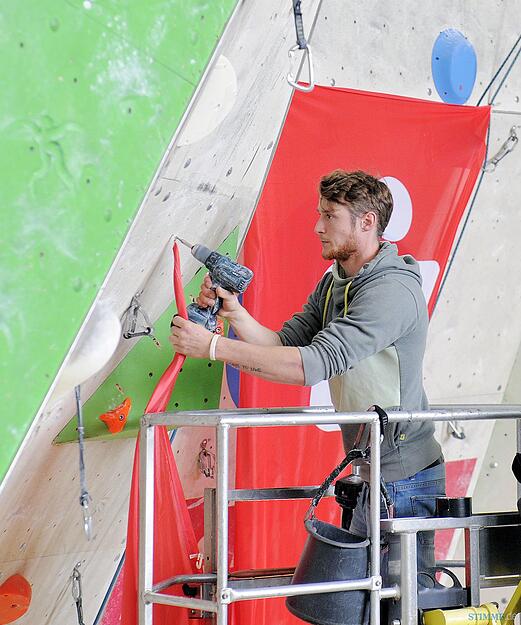 Jugend- und Alpencup des DAV in der Kletterarena Jugend- und Alpencup des DAV in der Kletterarena