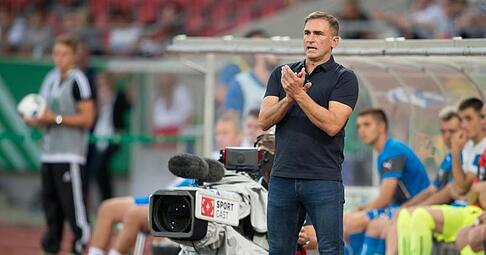 Trainer Stefan Kuntz konnte zum Einstand mit der U21 einen Testsieg gegen die Slowakei feiern. Foto: Swen Pförtner