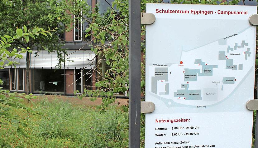 Orientierungshilfe: Der Campusplan zeigt den Standort der Schulen samt der gemeinsam genutzten Bauten.
Foto: Jörg Kühl Orientierungshilfe: Der Campusplan zeigt den Standort der Schulen samt der gemeinsam genutzten Bauten.
Foto: Jörg Kühl