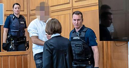 Der mutmaßliche Raser, der im Februar für einen tödlichen Unfall in der Wollhausstraße verantwortlich sein soll, muss sich seit Dienstag vor dem Landgericht verantworten.
Foto: Christiana Kunz