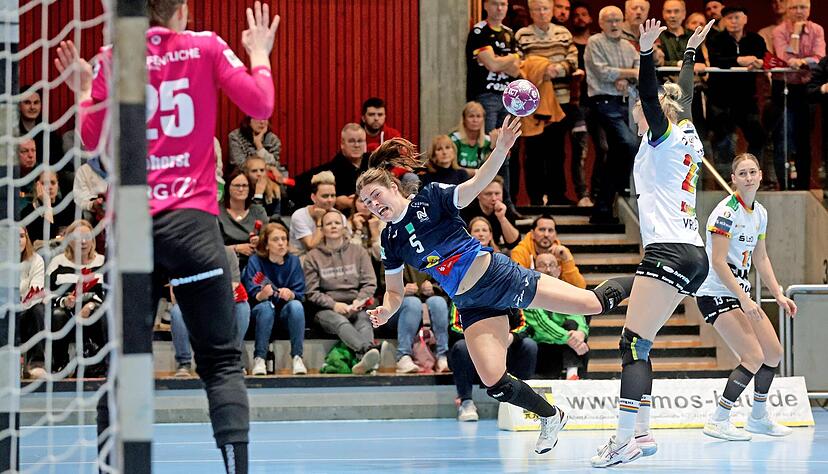 Amber Verbraeken und die Sport-Union Neckarsulm waren gegen die Vipers nicht zu halten − und belohnten sich mit dem ersten Bundesliga-Sieg der Saison. Amber Verbraeken und die Sport-Union Neckarsulm waren gegen die Vipers nicht zu halten − und belohnten sich mit dem ersten Bundesliga-Sieg der Saison.
