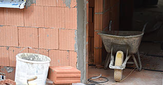 Am Mittwoch steht ein Mann vor dem Amtsgericht Heilbronn, der sich als Bauleiter ausgegeben haben soll. Handwerker sollen nicht bezahlt worden sein.