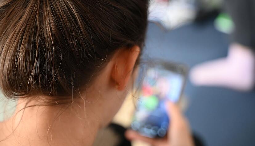 Schluss machen mit den Dating-Apps? Eine Absage an die Liebe ist das nicht. (Symbolbild) Schluss machen mit den Dating-Apps? Eine Absage an die Liebe ist das nicht. (Symbolbild)