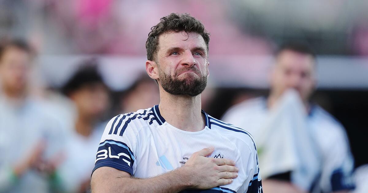 Müller issues a challenge after final defeat against Messi