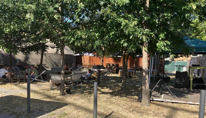 Die Gastro-Lounge mit DJ Set ist eine Neuheit auf dem diesjährigen Heilbronner Volksfest.