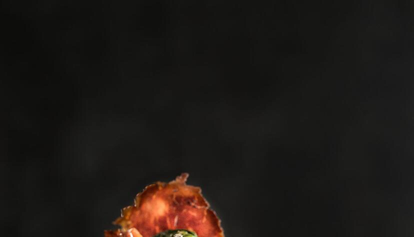 Eine Prise Zimt sorgt daf&uuml;r, dass der Apfelgeschmack des T&uuml;rmchens noch intensiviert wird.