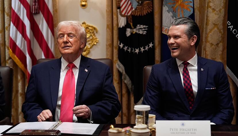 Präsident Trump und Verteidigungsminister Hegseth Präsident Trump und Verteidigungsminister Hegseth