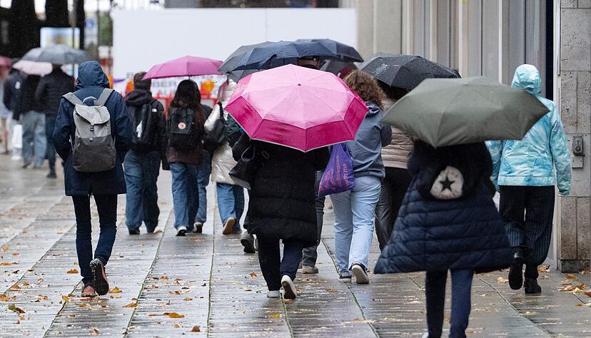 Sturm und Regen - ungem&uuml;tliches Wochenende steht bevor. (Archivfoto)