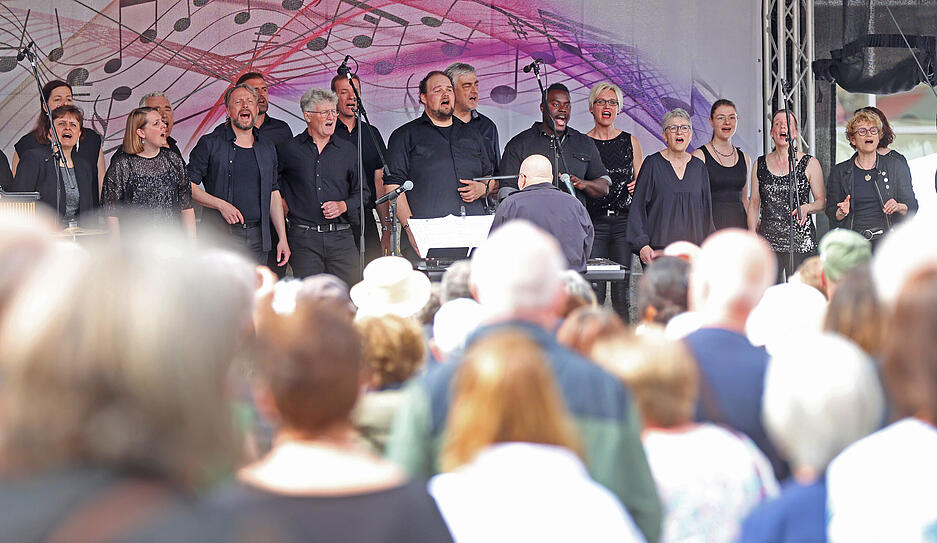 Chöre und Besuchermassen bei Magie der Stimmen in der Heilbronner Innenstadt