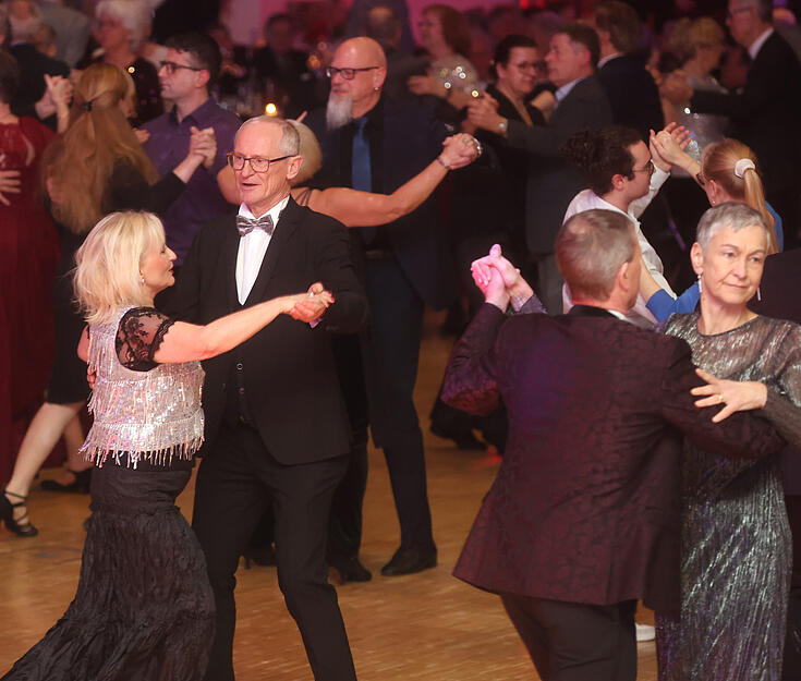 Bis circa 2 Uhr nachts konnte zu den gr&ouml;&szlig;ten Hits getanzt und gefeiert werden.