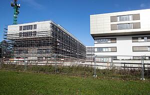 Der Rohbau des 2. Abschnitts am SLK-Klinikum ist fast abgeschlossen. Der Rohbau des 2. Abschnitts am SLK-Klinikum ist fast abgeschlossen.