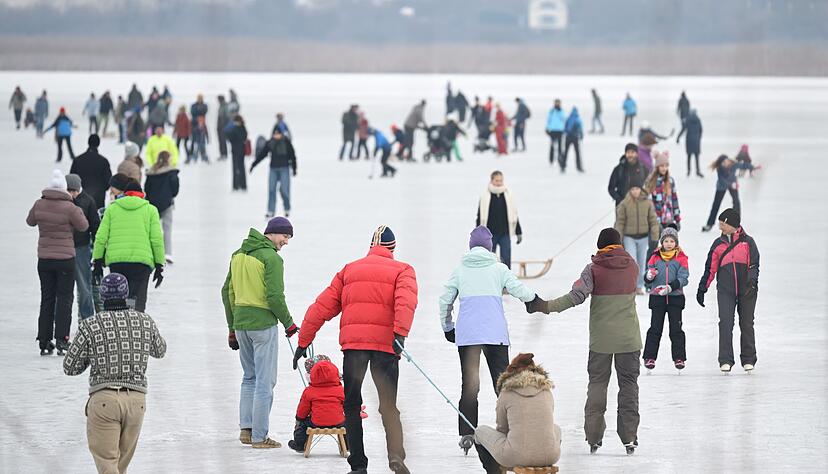 Ein kleiner Teil des Bodensees war wegen der niedrigen Temperaturen im Januar gefroren. (Archivbild)