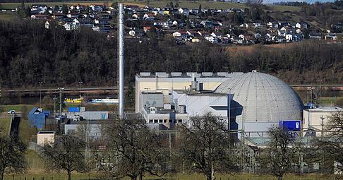 In der N&auml;he des ehemaligen Kernkraftwerks Obrigheim sollte nach fr&uuml;heren Planungen eine weitere Stromautobahn wie Suedlink enden. Das ist nun nicht mehr vorgesehen.