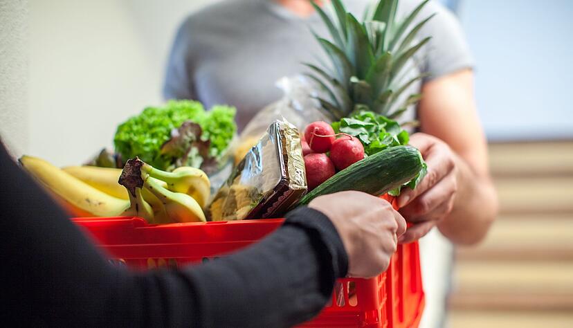 Anders als im Supermarkt m&uuml;ssten Online-H&auml;ndler weder das Mindesthaltbarkeits- noch das Verbrauchsdatum vor dem Kauf angeben.