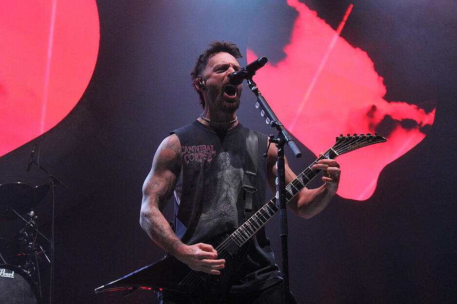 Die britische Band Bullet for my Valentine ist am Dienstagabend gemeinsam mit der US-Metalband Trivium zu Gast in der Hanns-Martin-Schleyer-Halle Stuttgart.