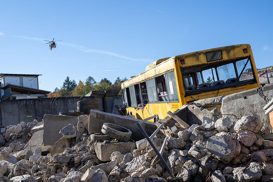 Fast 1.000 internationale Teilnehmer üben in Nordbaden für den Katastrophenfall.