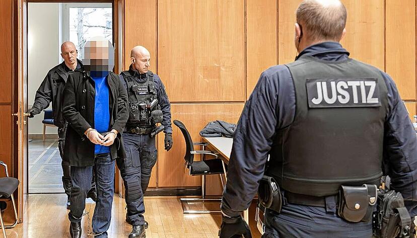 Justizwachtmeister sind aus dem Rechtssystem nicht wegzudenken. Sie sorgen f&uuml;r Sicherheit in Justizgeb&auml;uden, so auch im Heilbronner Landgericht.