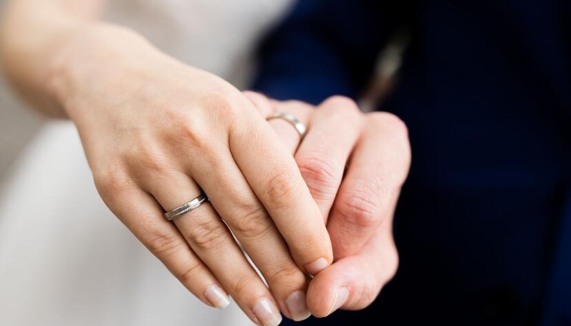 Bei Schenkungen oder Erbschaften haben Eheleute einen finanziellen Vorteil. Bei Schenkungen oder Erbschaften haben Eheleute einen finanziellen Vorteil.