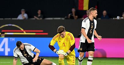 Die deutsche Nationalmannschaft um Niklas Süle, Marc-André ter Stegen und Joshua Kimmich (l-r) verlor deutlich gegen Japan.