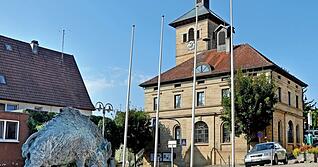 Auch im Eberst&auml;dter Rathaus dr&uuml;ckt der Etat 2026 aufs Gem&uuml;t. Woanders ist das Defizit allerdings noch gr&ouml;&szlig;er.