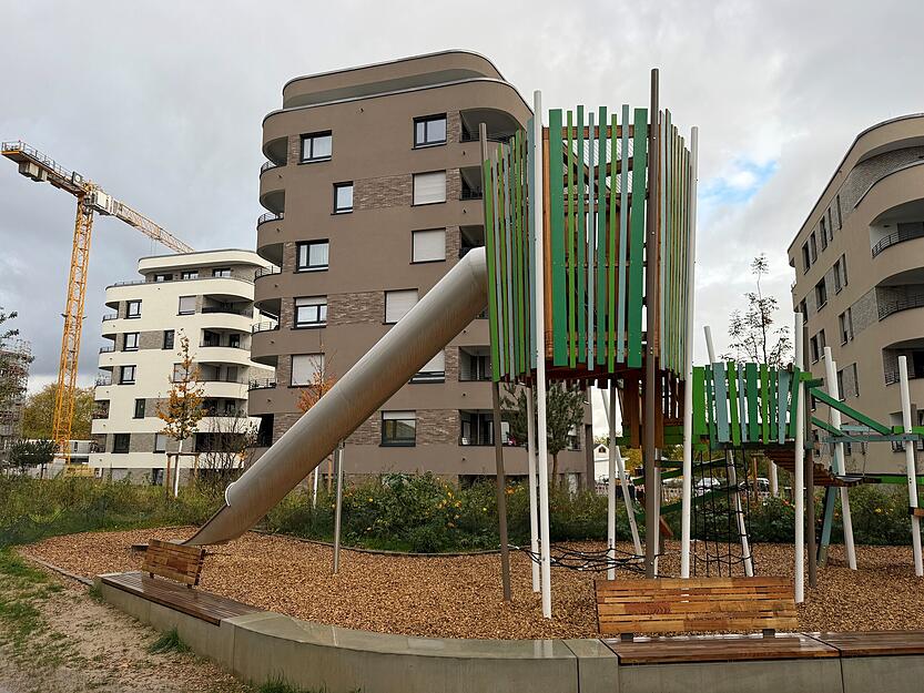 Zwischen Kränen und Neubauten wächst im Heilbronner Norden ein neues Stadtviertel. Zwischen Kränen und Neubauten wächst im Heilbronner Norden ein neues Stadtviertel.