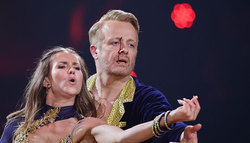 Tapfer tanzte Ross Antony weiter - trotz seiner Verletzung.