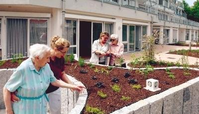 &bdquo;Das Haus Ahorn hat sich zu einer nicht mehr wegzudenkenden Einrichtung entwickelt.&ldquo;
          B&uuml;rgermeister G&uuml;nter Henzler